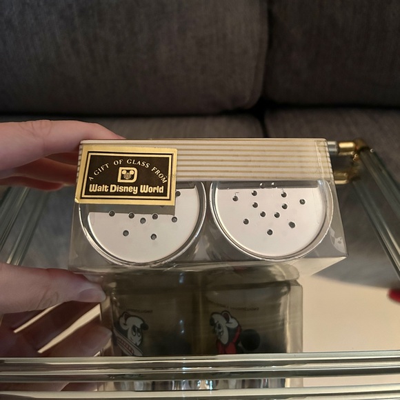 Mickey Minnie Mouse “Gift of Glass From Walt Disney World” Salt Pepper Shakers - Picture 3 of 4